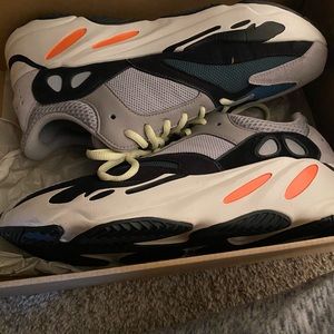 Yeezy 700 wave runner